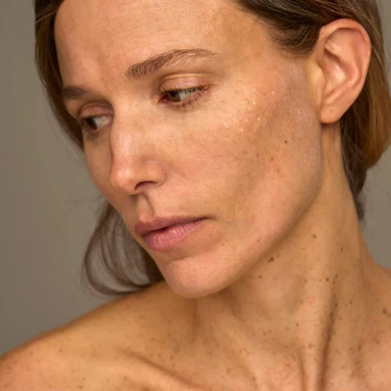 фото 2 Сироватка для обличчя Hydrating Serum Apeer